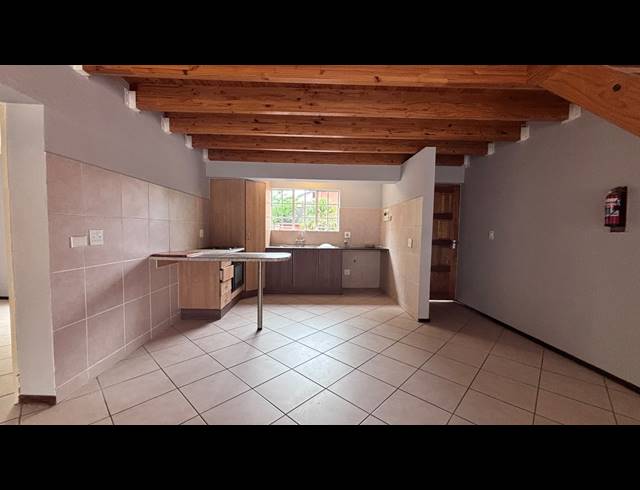 5 BEDROOM HOUSE TO LET IN STONEHENGE